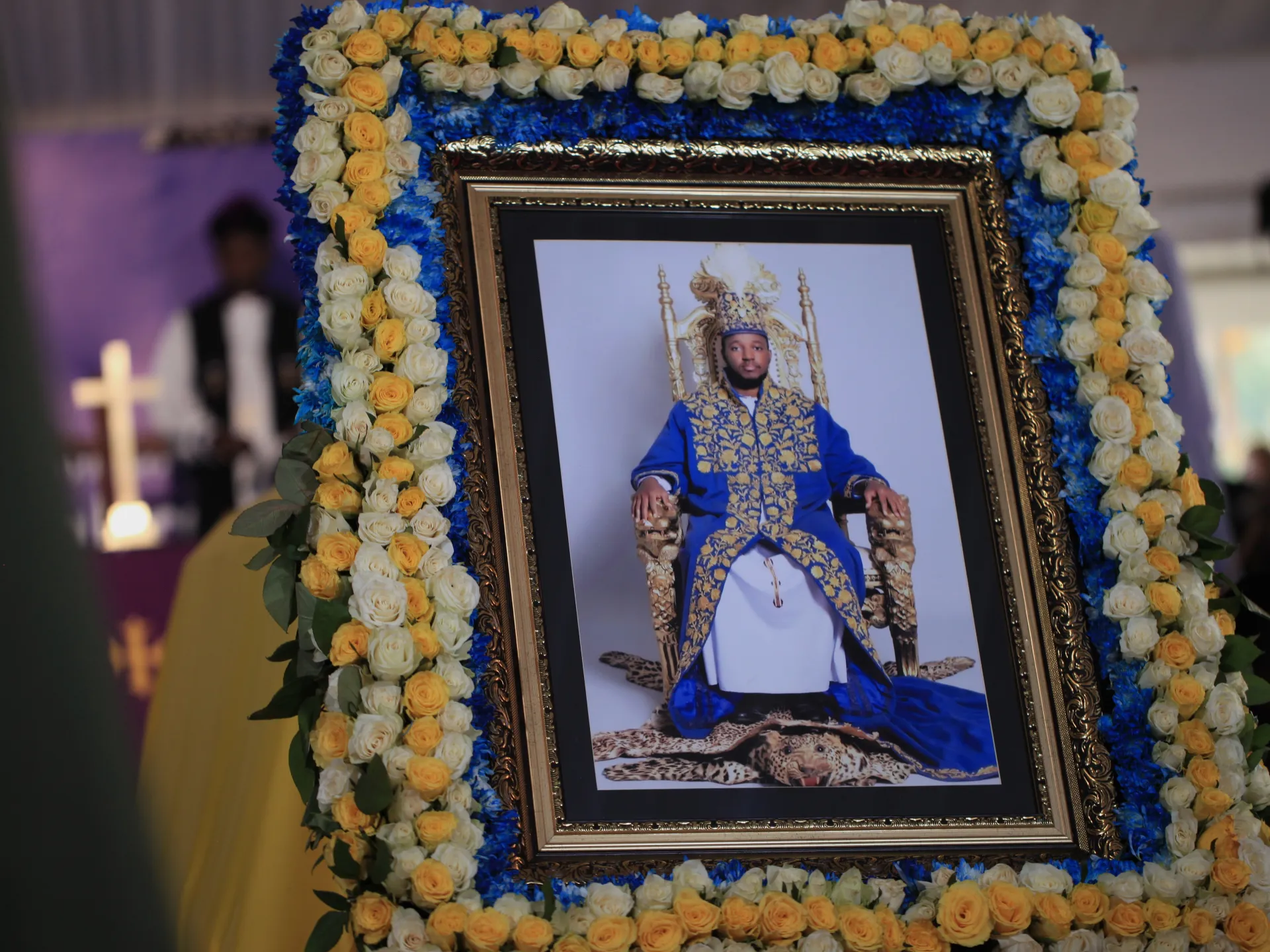 Hijo misterioso y heredero disputado: el rey de Uganda es sepultado en medio de una disputa sucesoria