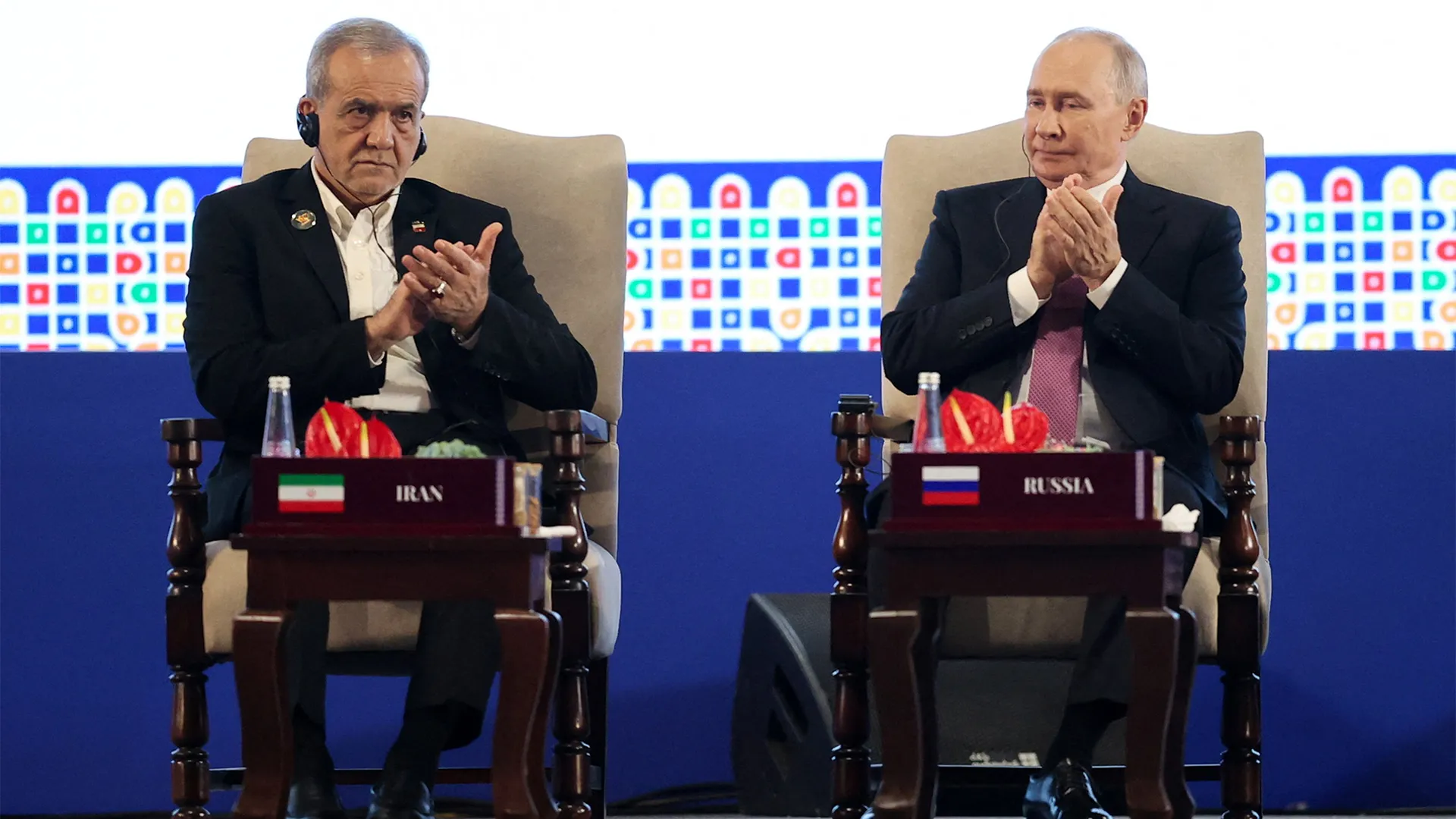 Putin y Pezeshkian critican el dominio estadounidense antes de la cumbre de los BRICS