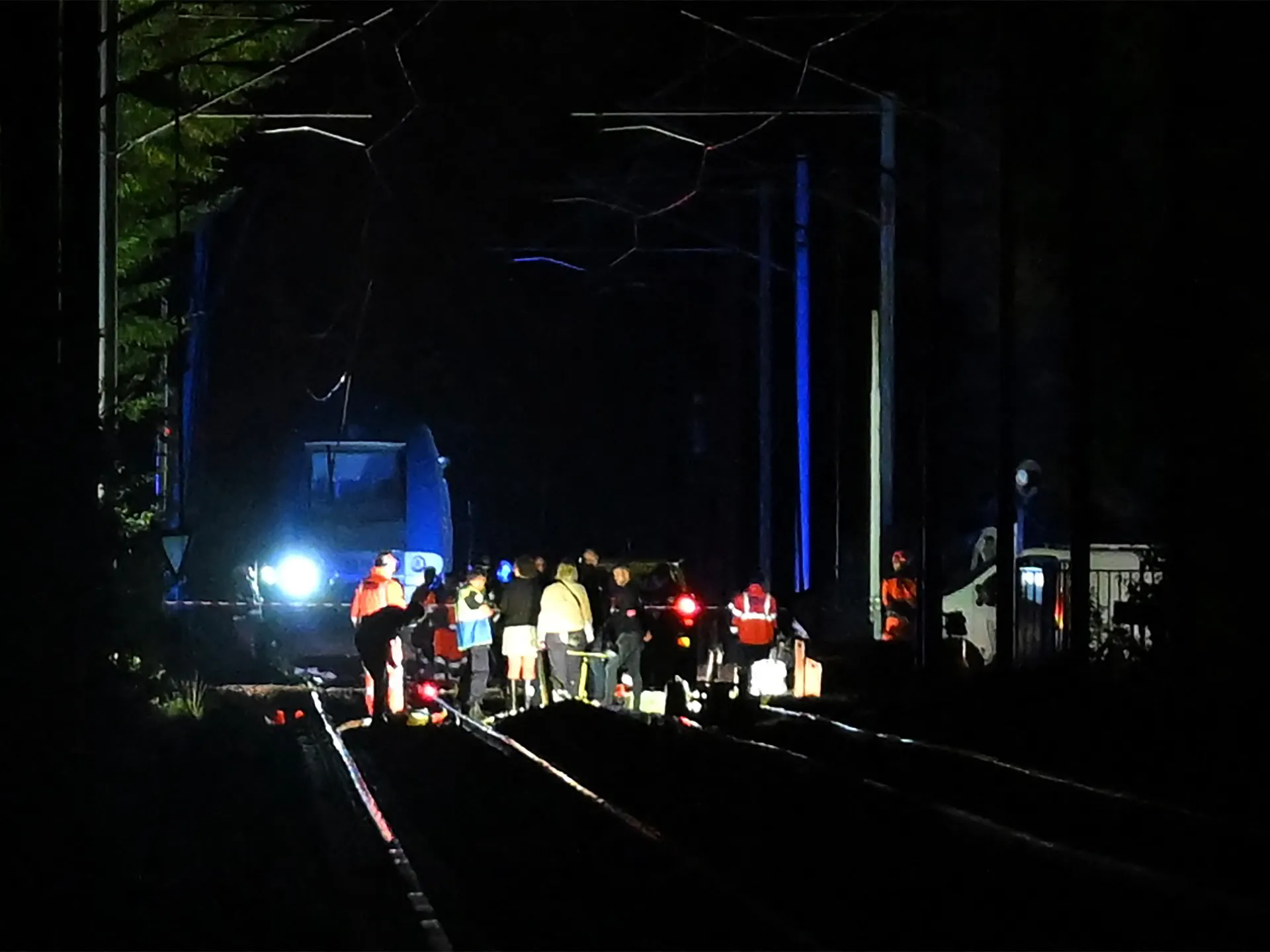 Un tren de pasajeros descarrila en Francia y deja 44 heridos, uno de ellos crítico
