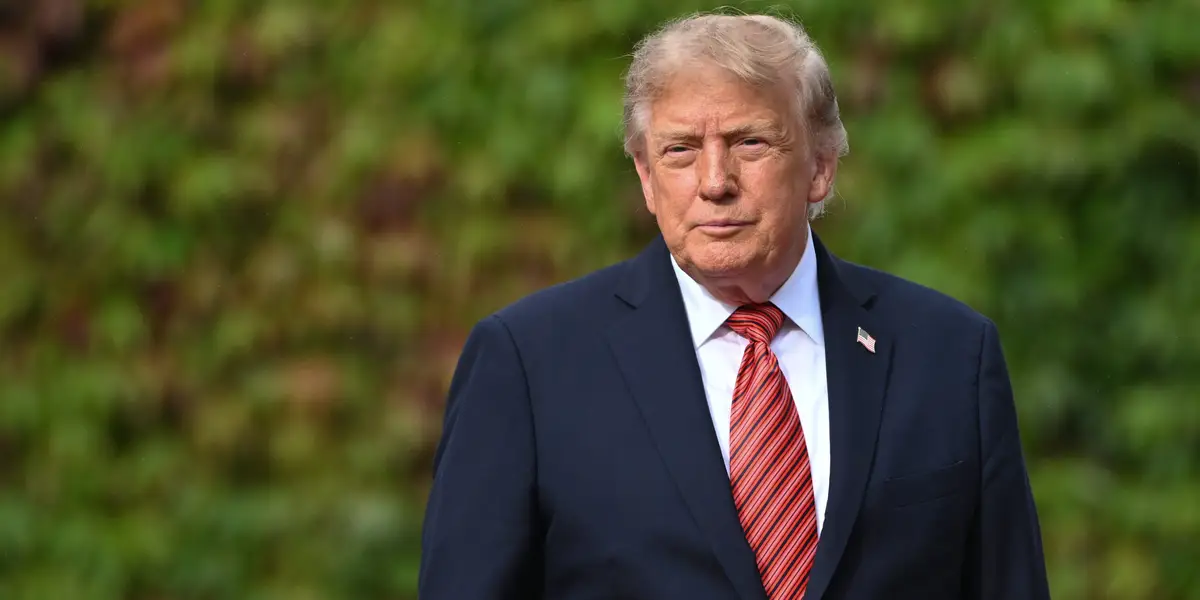 Trump amenaza con tomar represalias comerciales contra Europa si convierte a Canadá en miembro asociado de la UE