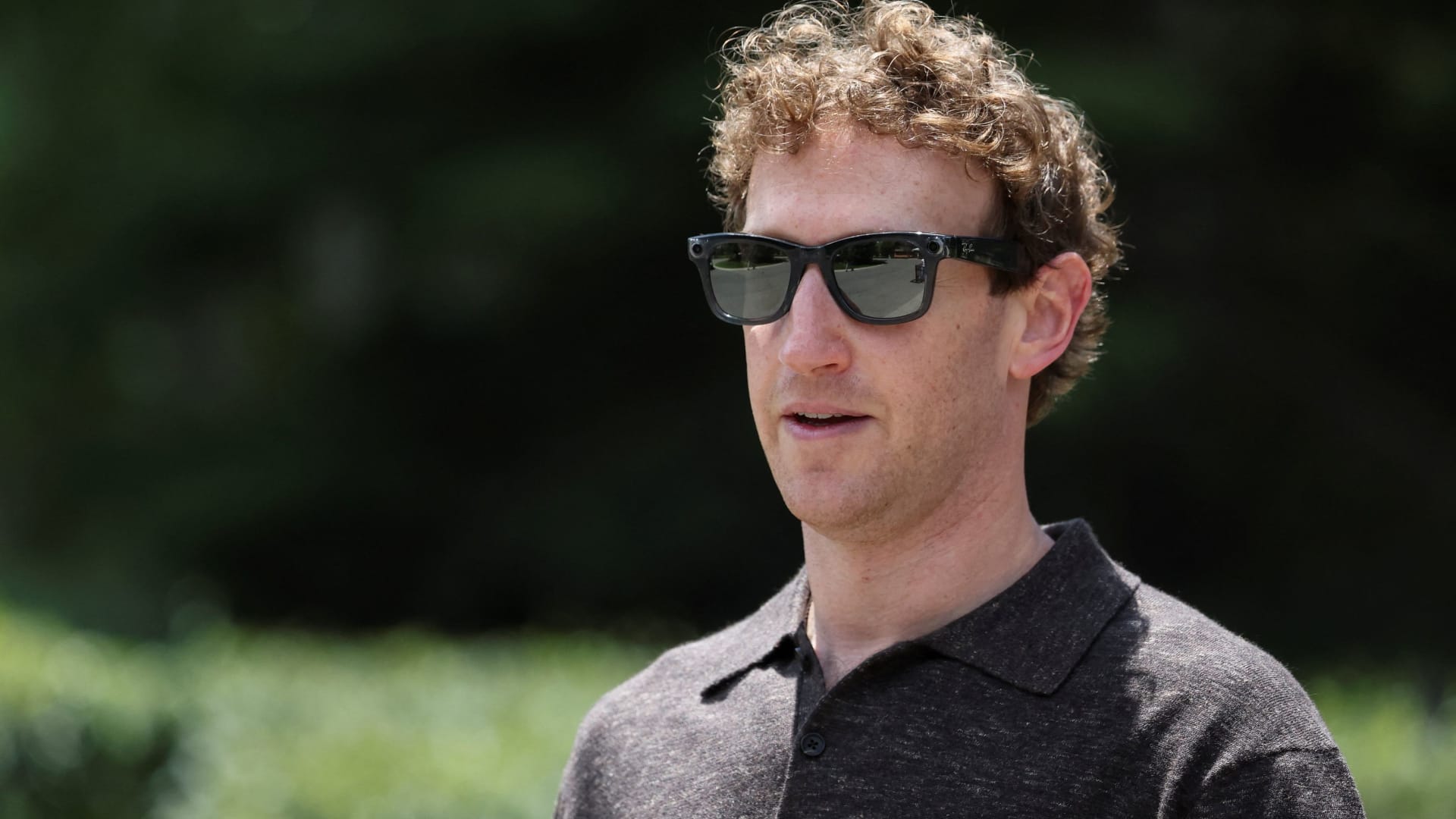 El director ejecutivo de Meta, Mark Zuckerberg, se alinea con Huang de Nvidia sobre el debate de seguridad y desaceleración de la IA