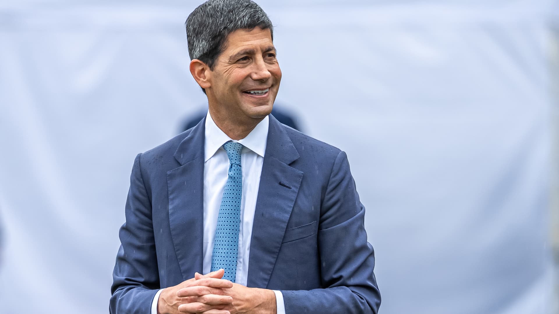La Fed subirá las tasas al menos dos veces en el próximo año, según una encuesta de CNBC