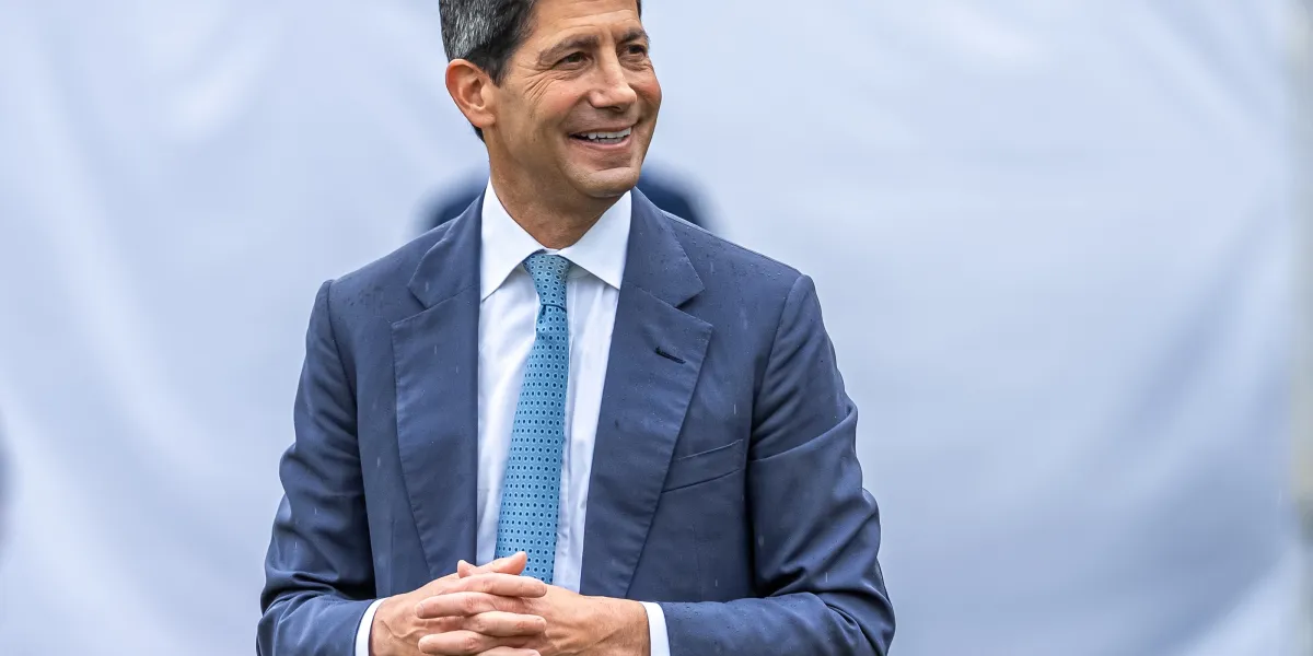 Kevin Warsh, de la Fed, se verá obligado a subir las tasas de interés esta semana