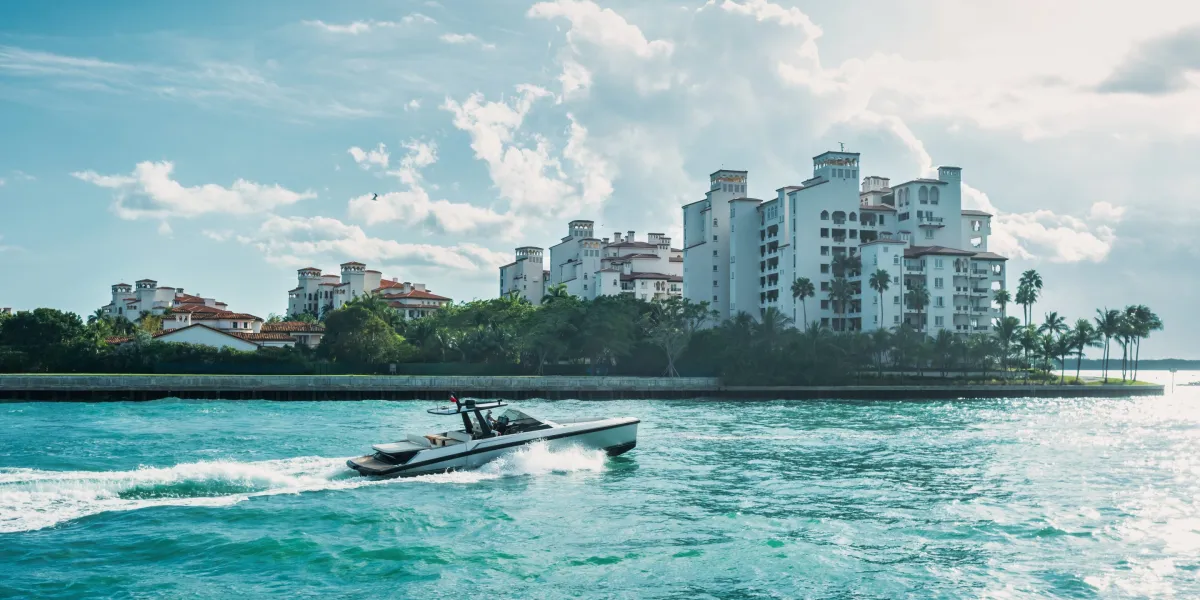 Los multimillonarios acuden en masa a estas 3 localidades de Florida: esto es lo que ahorran en impuestos estatales