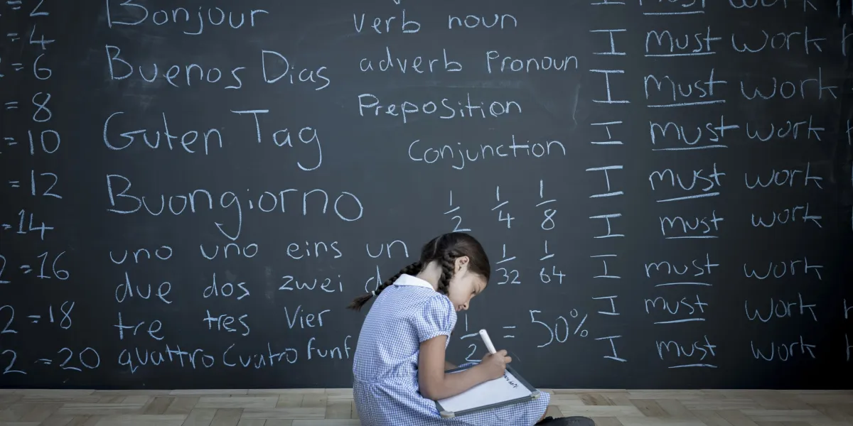 Por qué el dominio de un idioma todavía requiere interacción humana