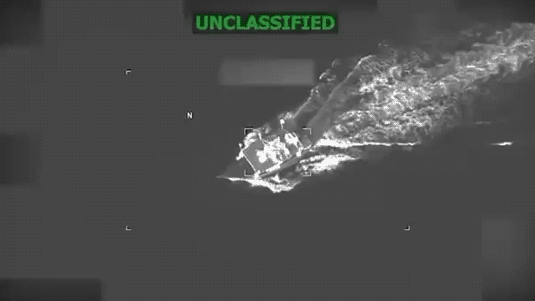 El ejército de EE. UU. ataca presunta embarcación de narcotráfico en el Caribe y mata a 4 « narcoterroristas »