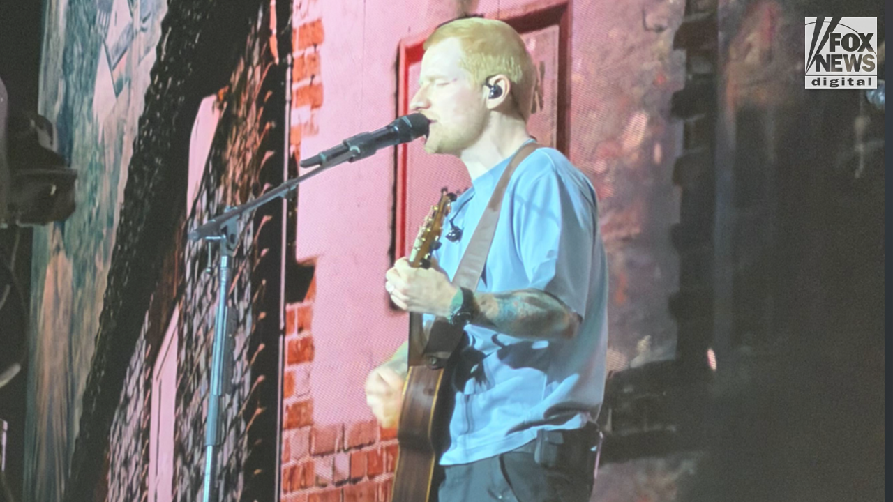 LÉALO: El discurso previo al concierto de Ed Sheeran en Filadelfia sobre la polémica de Gaza