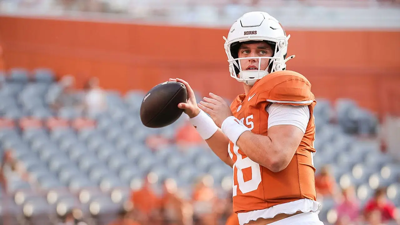 Nueva encuesta AP Top 25 castiga a Ohio State, Oklahoma y Oregon; Texas asciende al número 1 tras una gran remontada