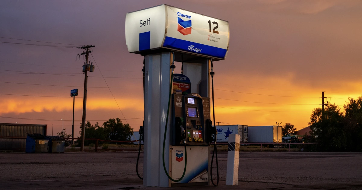 Los precios del diésel alcanzan un nuevo máximo histórico tras el salto del petróleo por el cierre de un oleoducto saudí clave