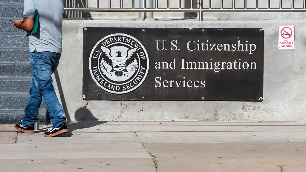 La administración Trump propone eliminar el período de gracia para las visas H-1B y otras