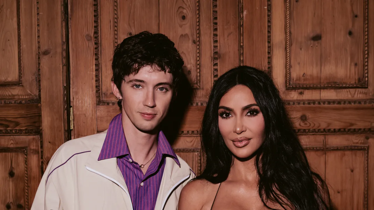 Ajuste perfecto: Kim Kardashian celebra la primera tienda insignia internacional de Skims en Londres