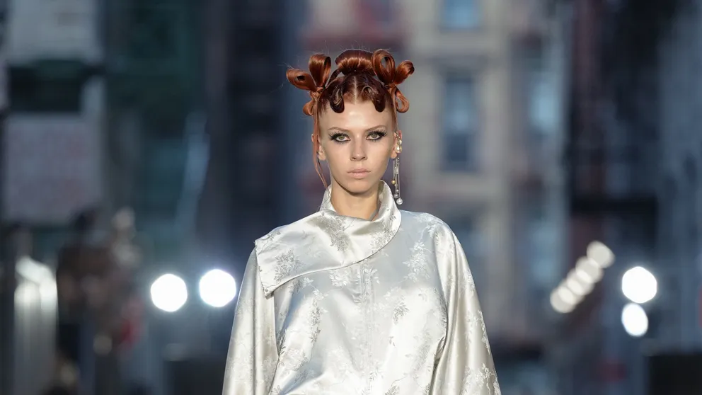 Colección Ready-to-Wear Primavera 2027 de Kim Shui | Vogue