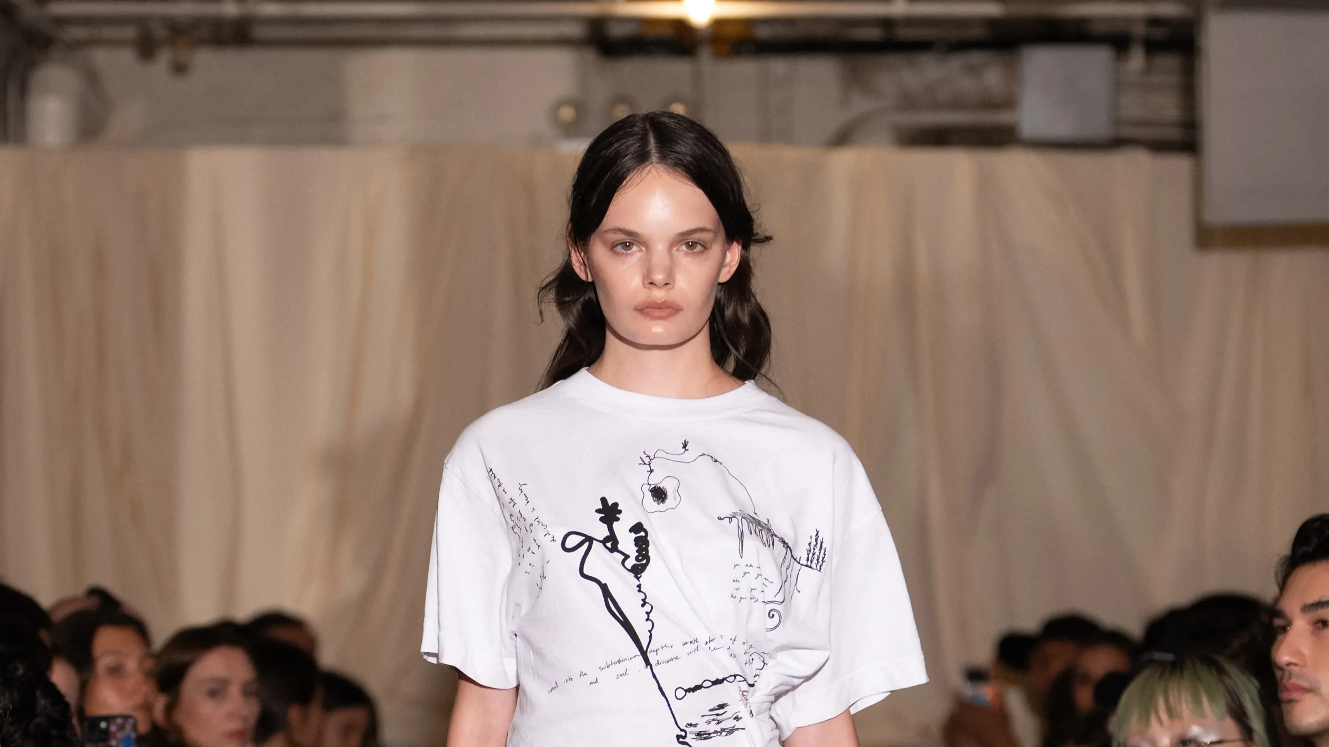 Colección Ready-to-Wear Primavera 2027 de Zoe Gustavia Anna Whalen | Vogue